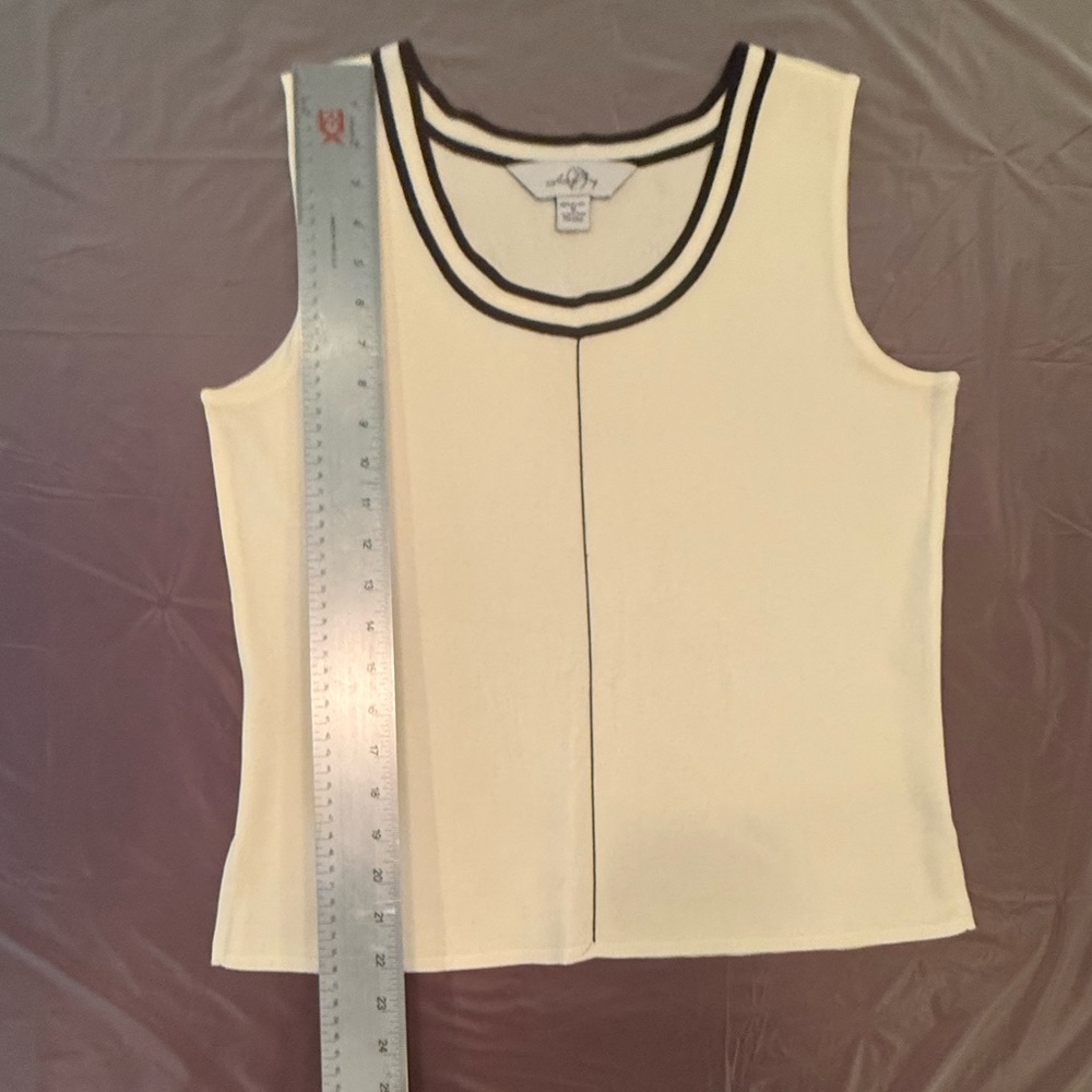 Ming Wang 2 Piece Cream/Black Knit Jacket/Tank Sweater Set Size Medium MSRP $595 - Picture 13 of 14